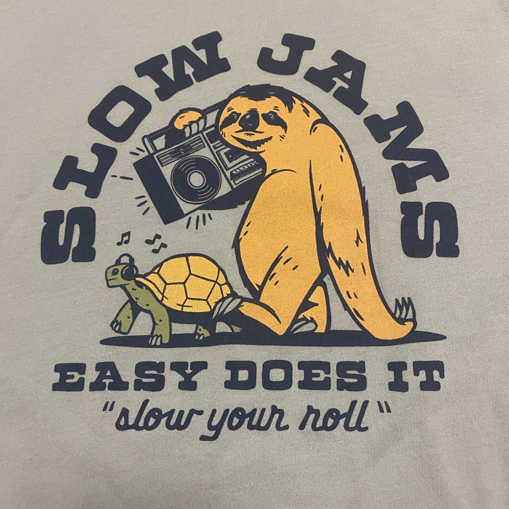 Old Navy Graphic Tee in Light Blue Size M - Picture 3 of 8